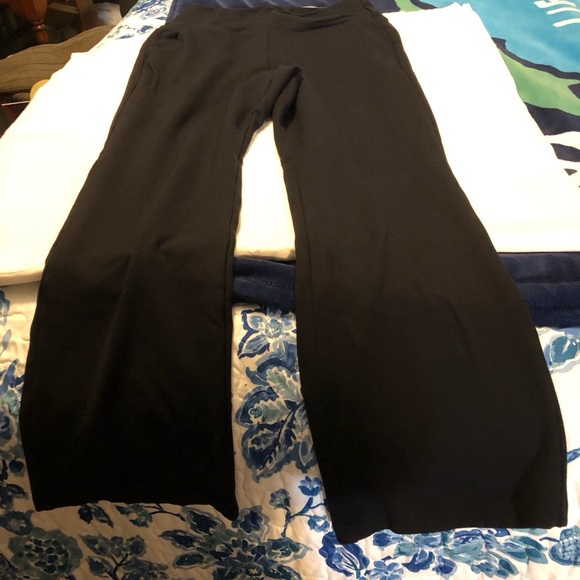 Marika Thicker Material Tummy Control Barely Flared Ponte Flared Leggings EUC - Picture 4 of 11